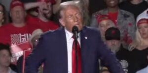 watch-live:-president-trump-holds-massive-rally-in-detroit,-michigan-–-trump’s-microphone-out!-|-the-gateway-pundit-|-by-cristina-laila