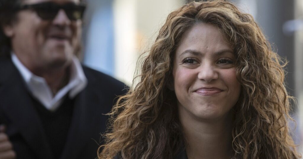 shakira-is-charged-with-tax-evasion,-prosecutors-demand-$7-million