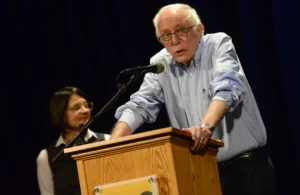 sanders-dodges-answering-if-democrats-siding-with-trump-harm-harris-–-washington-examiner