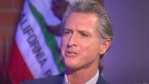 newsom’s-new-bill-to-‘hold-big-oil-accountable’-will-fine-local-refineries-up-to-$1-million-per-day,-cause-gas-prices-to-spike-–-refineries-announce-they-are-leaving-ca-|-the-gateway-pundit-|-by-cristina-laila