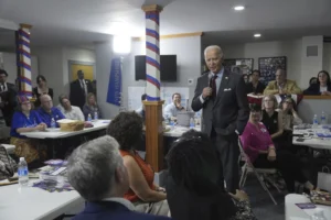 biden-encourages-voters-to-‘politically-lock’-trump-up-–-washington-examiner