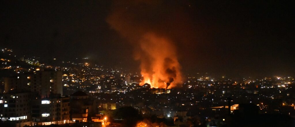 fact-check:-image-claims-to-show-beirut-on-fire-after-israeli-airstrikes