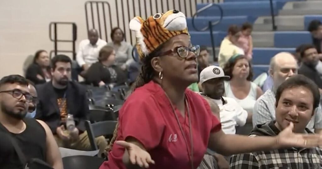 aldermen:-let-voters-decide-if-chicago-should-stay-a-sanctuary-city-|-the-gateway-pundit-|-by-margaret-flavin