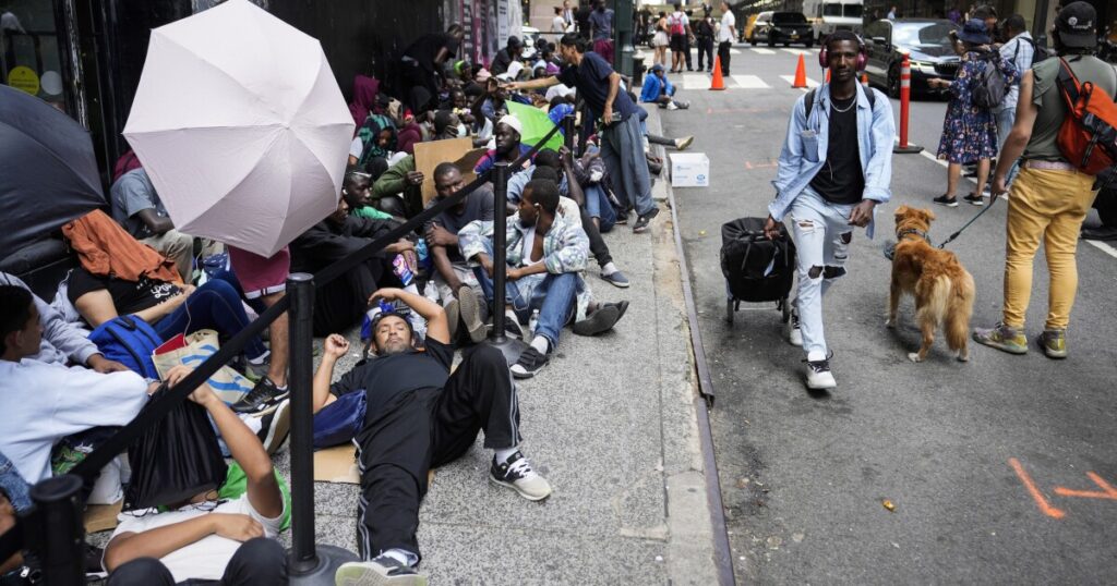 republicans-target-democrats-over-nyc-migrant-crisis-in-government-spending-fight