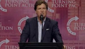 tucker-carlson-brings-down-the-house-at-trump-event-in-duluth,-georgia-(video)-|-the-gateway-pundit-|-by-cristina-laila