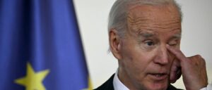 ‘he-never-completed-a-sentence’:-donors-worried-about-biden’s-mental-state-a-year-before-debate,-woodward-claims