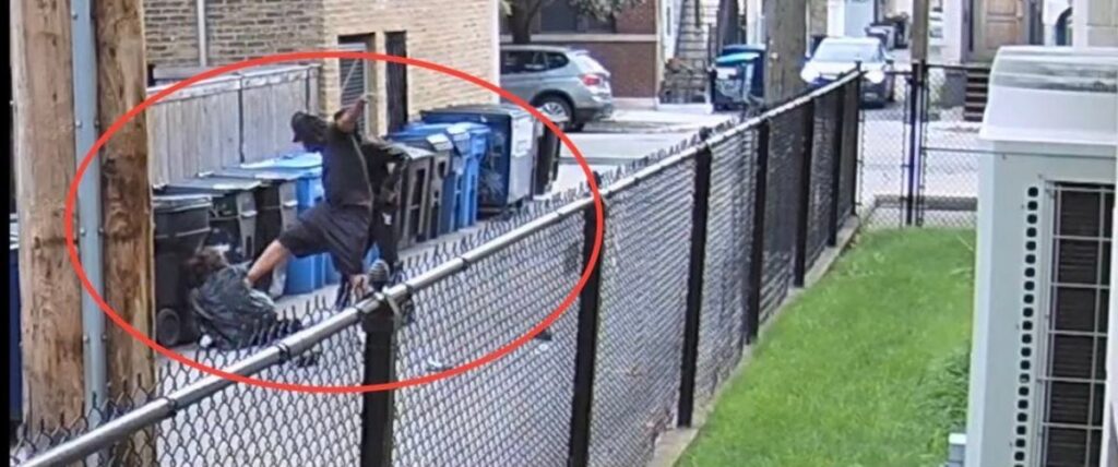 shocking-video-shows-two-suspected-muggers-apparently-beat-and-rob-man-in-broad-daylight