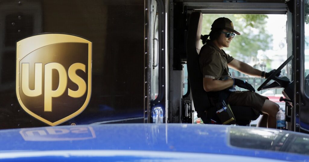 ups-to-hire-over-100,000-seasonal-workers-with-teamsters-pay-increase