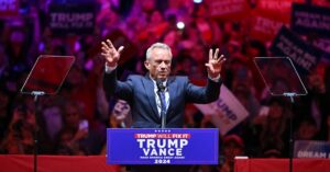 donald-trump-vows-to-let-robert-f-kennedy-jr.-‘go-wild-on-health’-if-elected