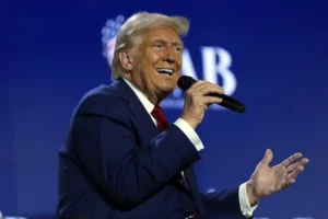 trump-continues-leading-polls-in-north-carolina-–-washington-examiner