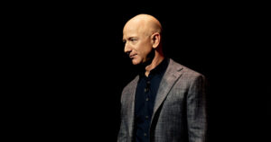 leftist-jeff-bezos-defends-decision-against-endorsing-kamala-—-slams-fake-news-and-demands-higher-media-standards-|-the-gateway-pundit-|-by-jim-hᴏft