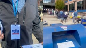 election-interference:-democrat-thugs-reportedly-caught-posing-as-election-officials-in-pennsylvania-while-officials-‘shove-voters-out-of-line’-|-the-gateway-pundit-|-by-cullen-linebarger