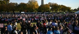 police-arrest-two-suspects-for-allegedly-assaulting-police-officer-outside-kamala-harris-rally-in-dc