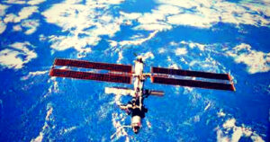 the-aging-international-space-station-may-have-to-be-evacuated-because-of-dangerous-cracks-and-leaks-|-the-gateway-pundit-|-by-paul-serran