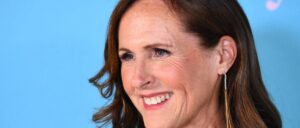 fact-check:-does-this-image-show-latenighter-article-reporting-that-molly-shannon-called-catholicism-‘a-cancer’?