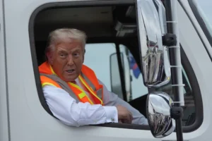 trump-rides-in-‘garbage’-truck-in-‘honor-of-kamala-and-joe-biden’-–-washington-examiner