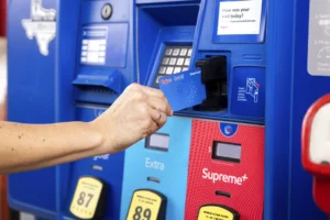 gas-prices:-slight-decrease-at-the-pumps-less-than-a-week-until-election-day-–-washington-examiner