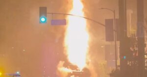 los-angeles-hit-by-mass-looting-and-chaos-after-dodgers-win-world-series-(video)-|-the-gateway-pundit-|-by-anthony-scott