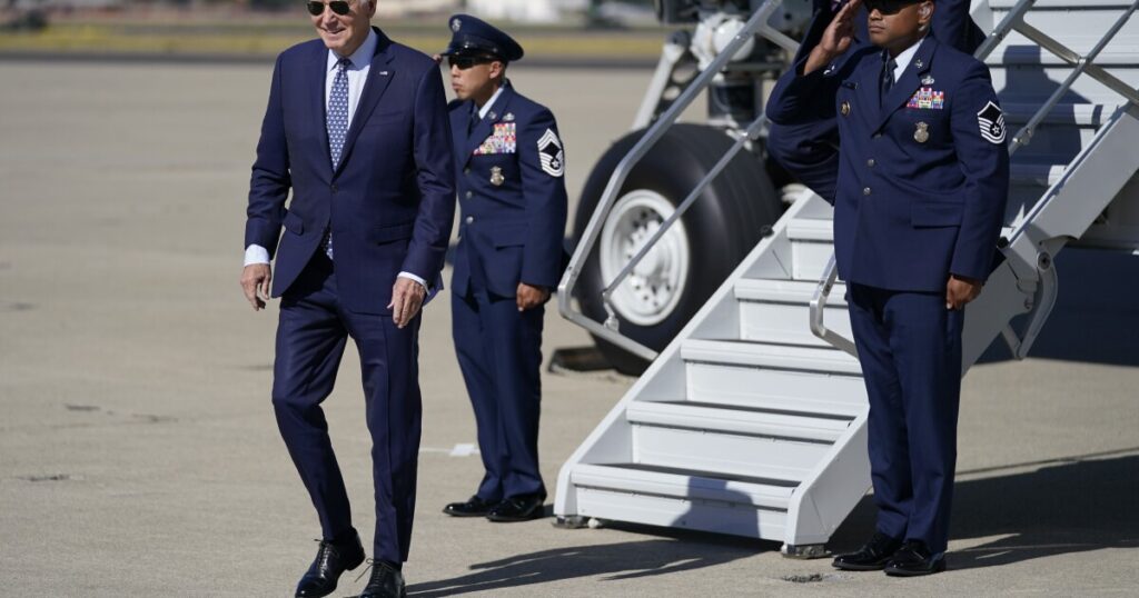 white-house-memo-attacks-comer-ahead-of-biden-impeachment-hearing