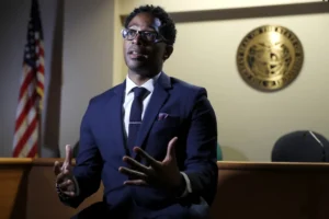 wesley-bell-wins-‘squad’-member-cori-bush’s-house-seat-in-missouri