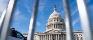 man-arrested-outside-capitol-with-flare-gun-and-torch,-smelling-of-fuel