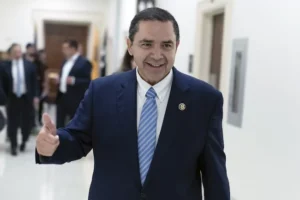 indicted-rep.-henry-cuellar-defeats-navy-vet-in-texas-border-district-–-washington-examiner