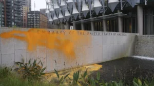 climate-protesters-spray-paint-london’s-us-embassy,-saying-election-‘bought-by-big-oil’-–-washington-examiner