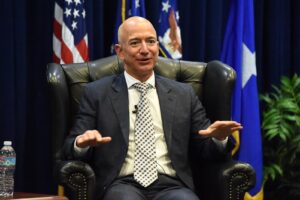 amazon-founder-jeff-bezos-congratulates-trump-on-“extraordinary-political-comeback”-|-the-gateway-pundit-|-by-anthony-scott