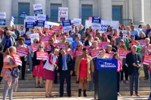 wisconsin-supreme-court-hears-oral-arguments-on-1849-abortion-ban-validity-–-washington-examiner