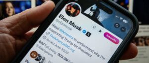 fact-check:-no,-elon-musk-did-not-ban-stephen-king-from-x