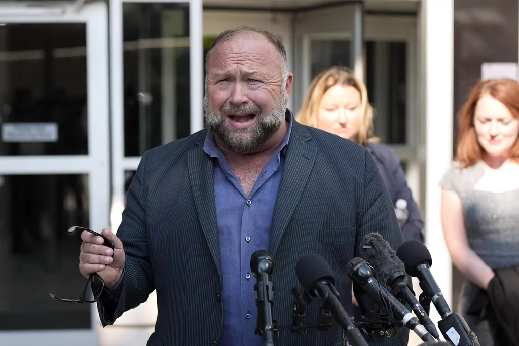 the-onion-buys-infowars-in-alex-jones-bankruptcy-sale-–-washington-examiner