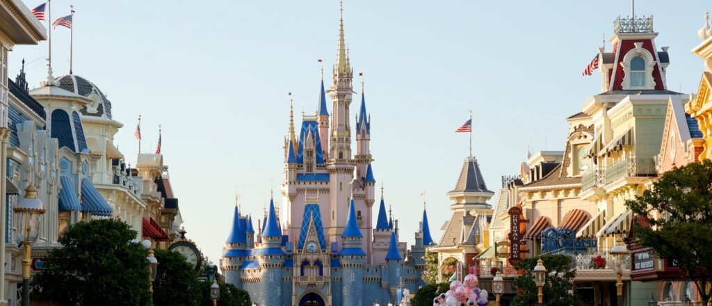 fact-check:-did-disney-close-its-hall-of-presidents-because-of-trump?