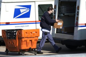 postal-chief-brags-of-100%-union-‘comrades’-as-bankruptcy-nears-–-washington-examiner