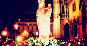 ‘the-virgin-of-paris’:-medieval-statue-of-the-virgin-mary-with-baby-jesus,-that-survived-the-2019-fire,-is-returned-to-the-notre-dame-cathedral-ahead-of-december-grand-reopening-|-the-gateway-pundit-|-by-paul-serran