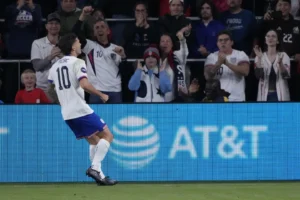 the-anti-rapinoe?-us-men’s-soccer-team-star-the-latest-athlete-to-do-the-‘trump-dance’-–-washington-examiner