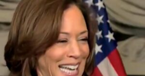 kamala-harris-vacations-in-hawaii-as-russia-threatens-us-with-‘nuclear-war-by-christmas’-|-the-gateway-pundit-|-by-cristina-laila