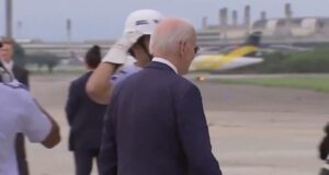 desperate-reporters-scream-at-the-top-of-their-lungs-and-beg-joe-biden-to-talk-to-them-as-he-departs-brazil-(video)-|-the-gateway-pundit-|-by-cristina-laila