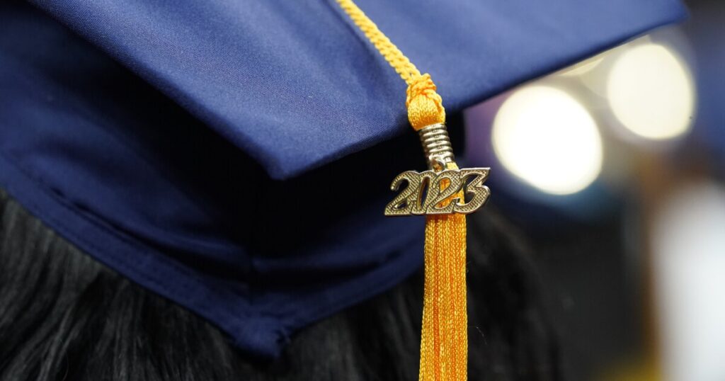 student-loan-restart:-payments-to-begin-again-as-federal-pause-ends-in-three-days