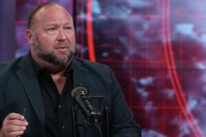 plot-twist:-alex-jones-fights-back,-sues-the-onion-and-sandy-hook-families-over-‘rigged’-auction-of-infowars-|-the-gateway-pundit-|-by-cristina-laila