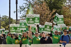 university-of-california-workers-on-strike-after-rejecting-$25-minimum-wage-–-washington-examiner