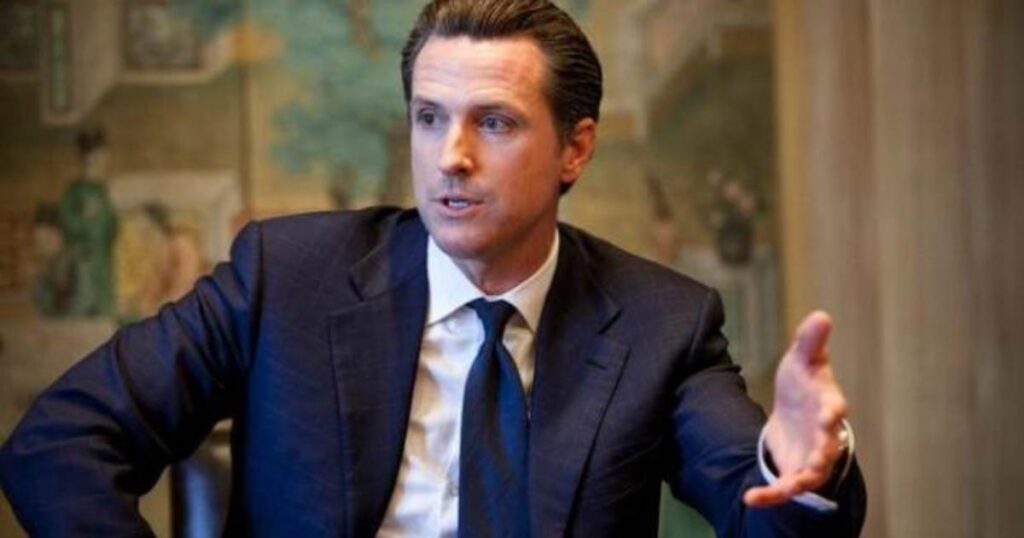 california-gov.-newsom-raises-minimum-wage-for-fast-food-workers-to-$20-per-hour-|-the-gateway-pundit-|-by-cassandra-macdonald