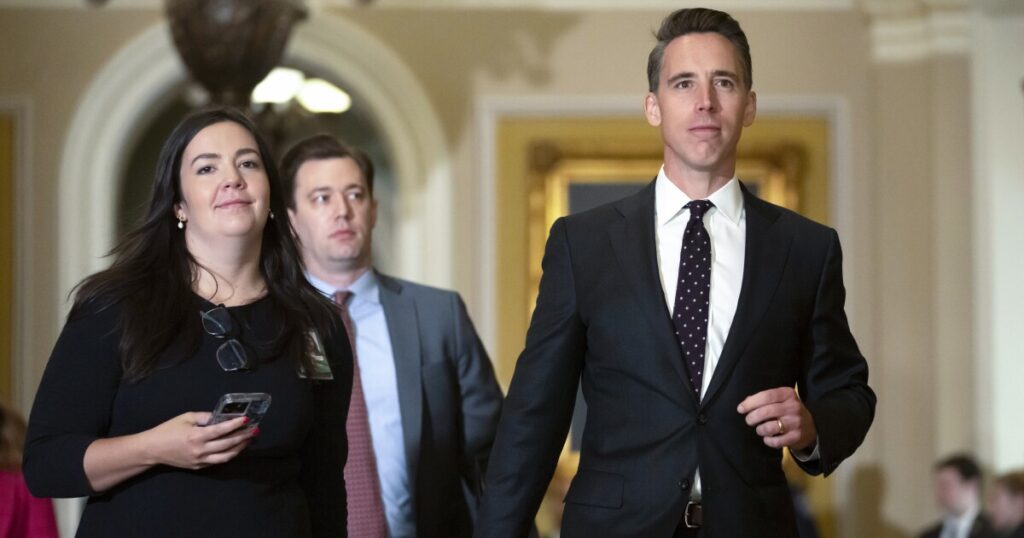 hawley-asks-mayorkas-to-end-group-containing-people-who-signed-hunter-biden-disinformation-memo