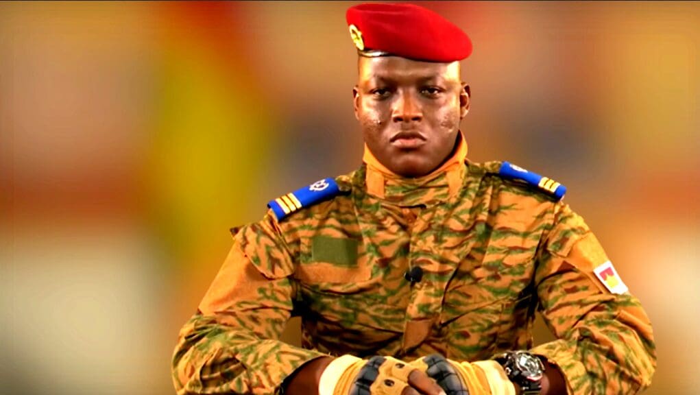 powder-keg-africa:-burkina-faso-military-junta-foils-yet-another-coup-d’etat-–-population-takes-to-the-streets-in-support-for-captain-traore-|-the-gateway-pundit-|-by-paul-serran