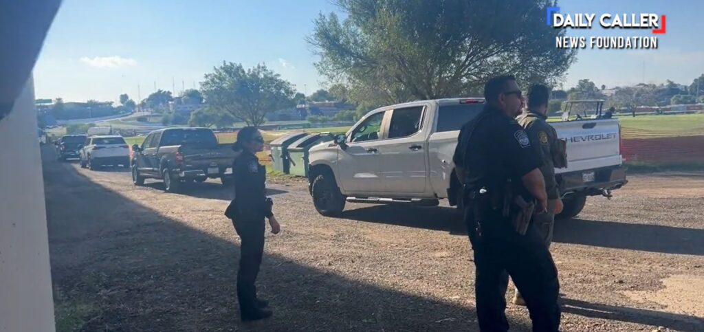 elon-musk-visits-illegal-immigration-hotspot-at-southern-border
