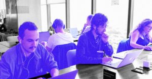 the-virtual-villages-helping-digital-nomads-find-real-world-friends