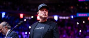 elon-musk-demands-shutdown-of-consumer-bureau