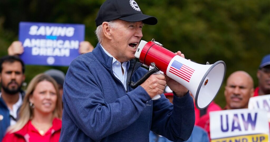 hill-republicans-warn-of-biden’s-‘green-war-on-cars’-to-court-blue-collar-vote