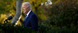 white-house-morale-reportedly-in-shambles-due-to-biden-stiffing-staffers-on-photo-ops