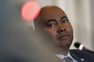 outgoing-dnc-chairman-tells-democrats-not-to-abandon-‘identity-politics’-–-washington-examiner