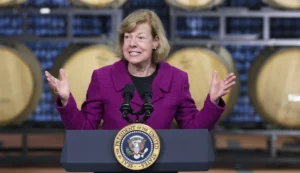 wisconsin,-iowa,-senators-celebrate-passage-of-rural-internet-access-bill-–-washington-examiner